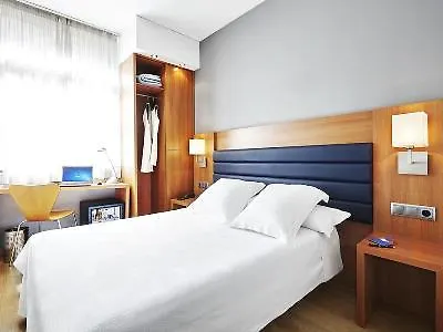 Barcelona Century Hotel 3*,