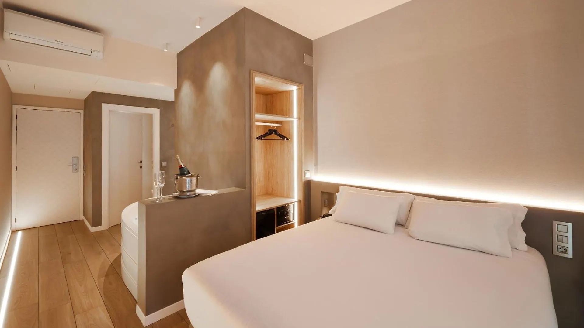 ***  Barcelona Century Hotel Spanyolország